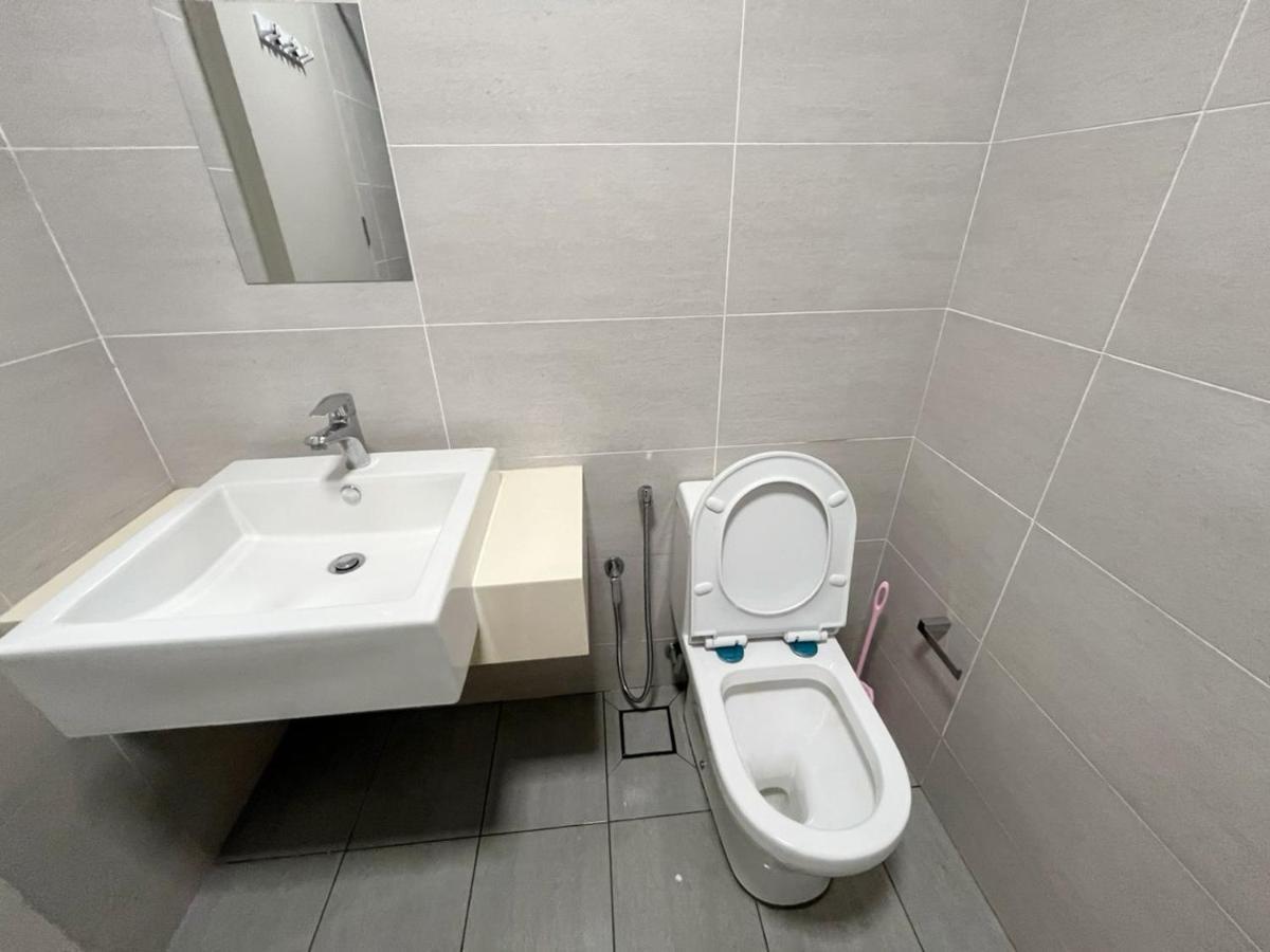 3 Cozy Comfy 1-11 Pax Old Klang Road 7 Min To Midvalley Pangsapuri Kuala Lumpur