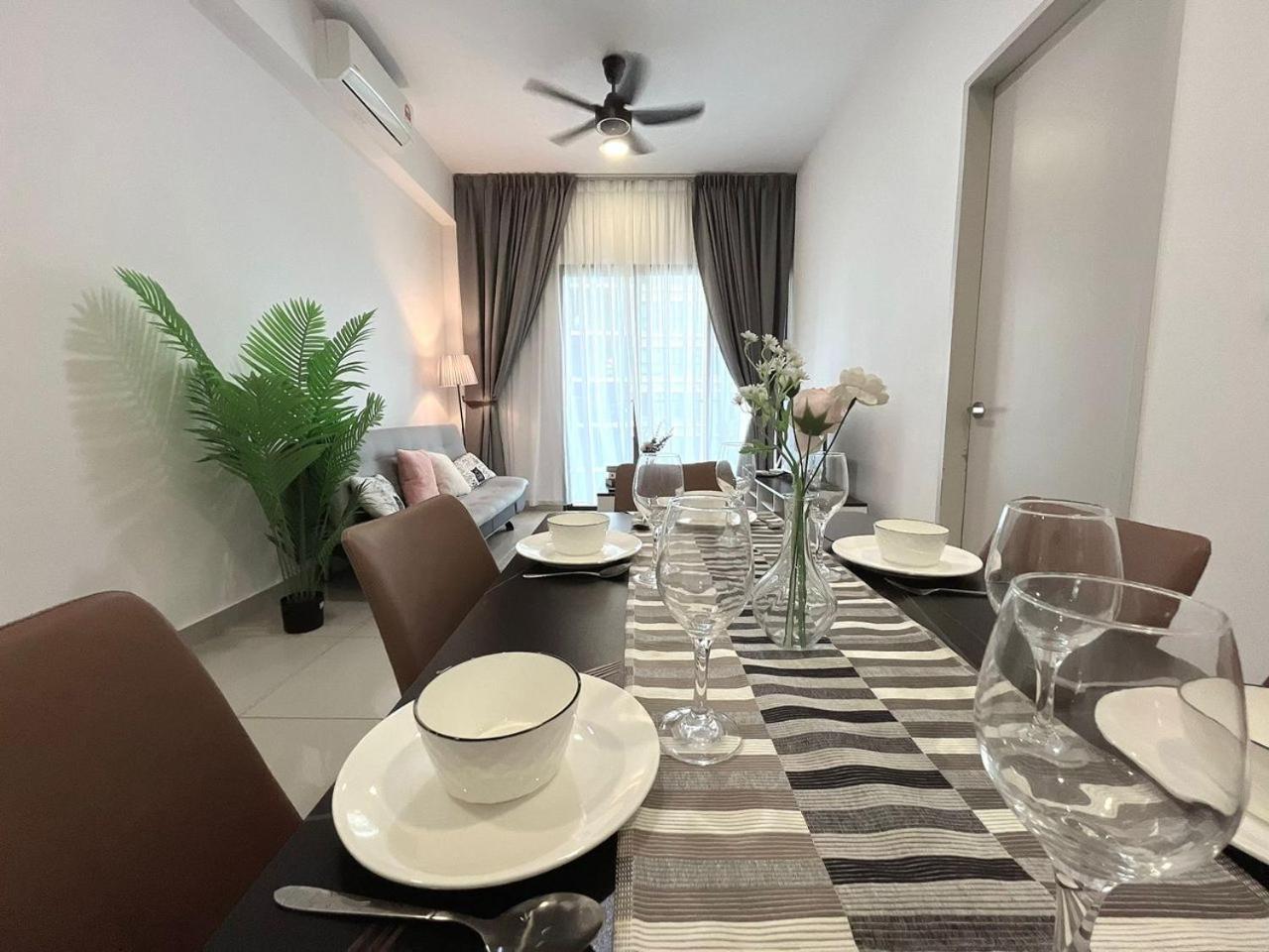 3 Cozy Comfy 1-11 Pax Old Klang Road 7 Min To Midvalley Pangsapuri *